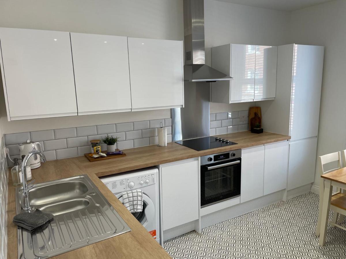 Apartment #2 - At 12 Story St Kingston upon Hull Ngoại thất bức ảnh